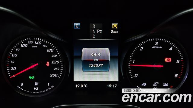Mercedes-Benz C-Class 2016 — photo 8