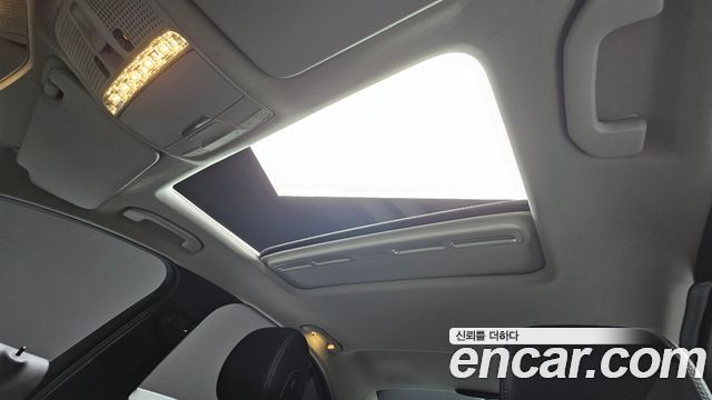 Mercedes-Benz C-Class 2016 — photo 12