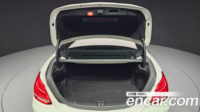 Mercedes-Benz C-Class 2016 — photo 20