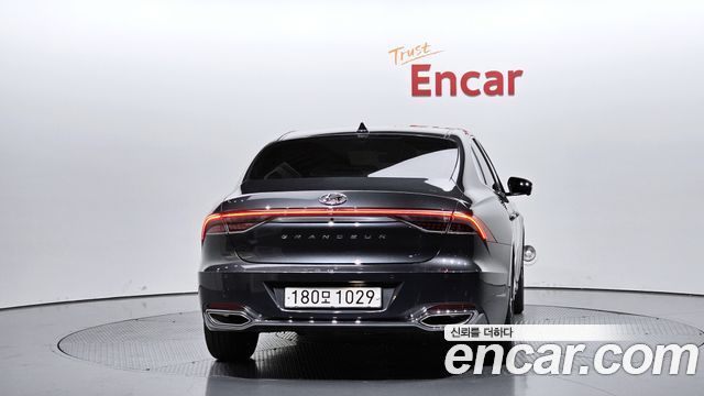 Hyundai Grandeur 2022 — photo 4