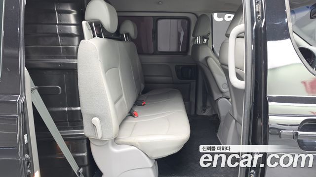 Hyundai Starex 2016 — photo 17