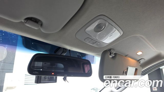Hyundai Starex 2016 — photo 25