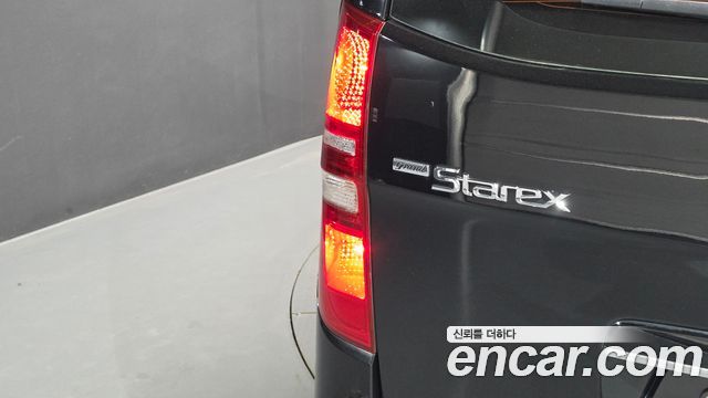 Hyundai Starex 2016 — photo 9