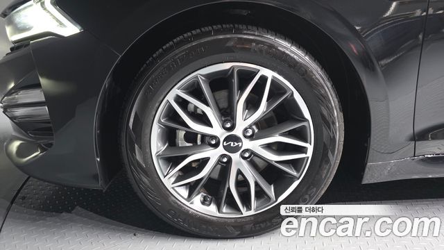 Kia K5 2023 — photo 5