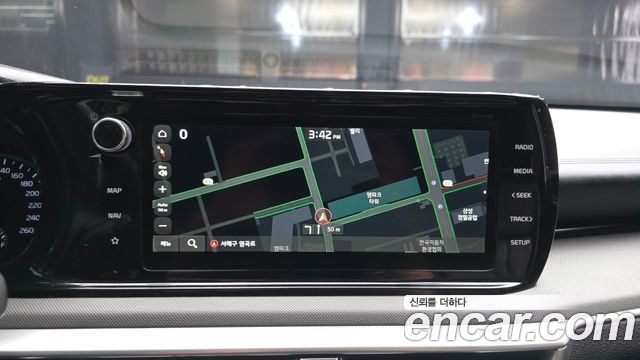 Kia K5 2023 — photo 21