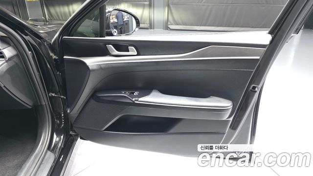 Kia K5 2023 — photo 14