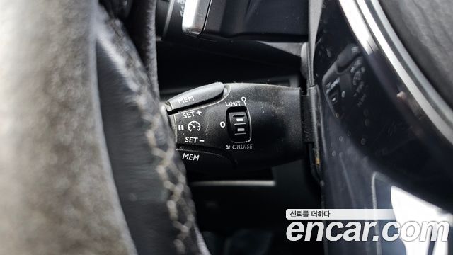 Peugeot 3008 2018 — photo 18