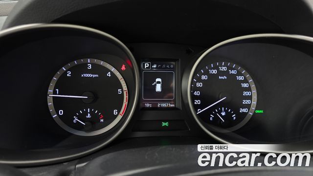 Hyundai Santafe 2016 — photo 8