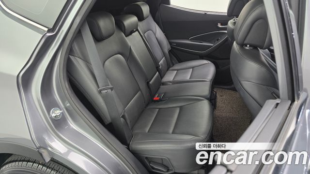 Hyundai Santafe 2016 — photo 11