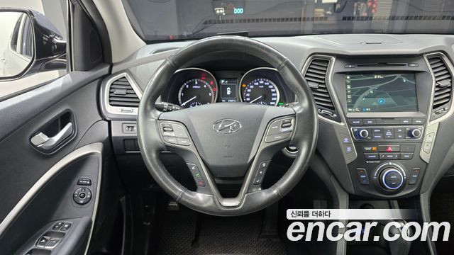 Hyundai Santafe 2016 — photo 13