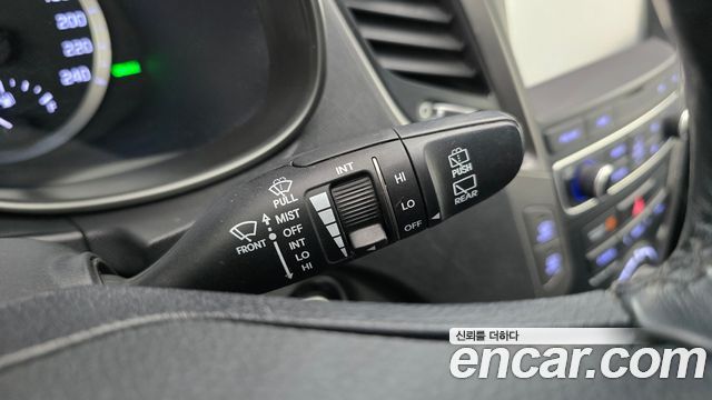 Hyundai Santafe 2016 — photo 17