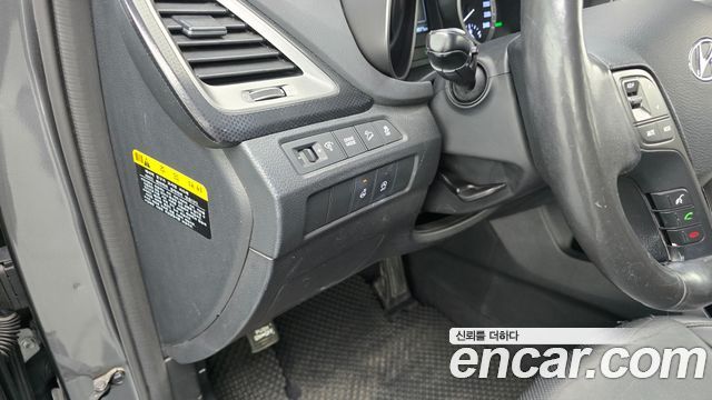 Hyundai Santafe 2016 — photo 18