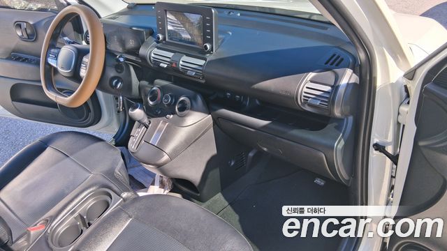 Hyundai Casper 2022 — photo 13