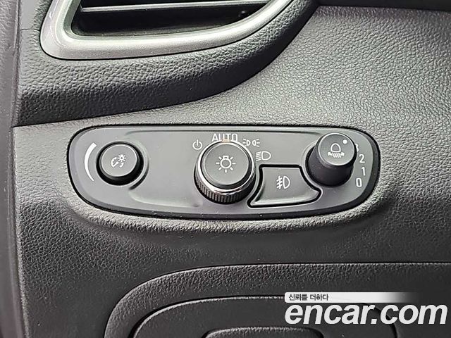 Chevrolet Korea Trax 2018 — photo 17