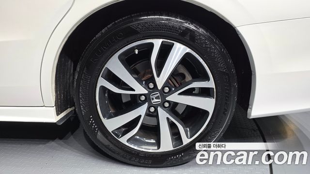 Honda Odyssey 2019 — photo 7