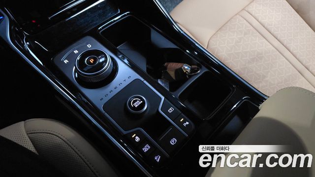 Kia Sorento 2023 — photo 12