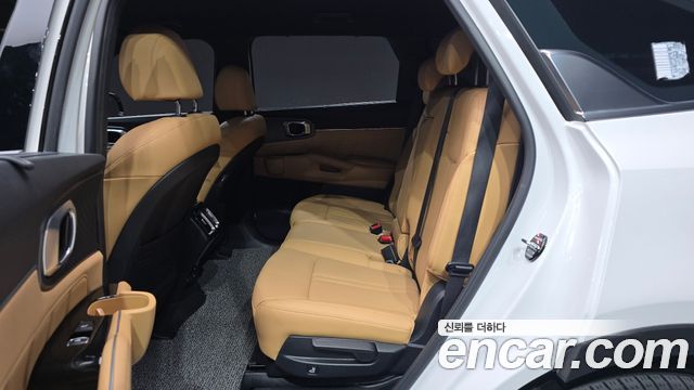 Kia Sorento 2023 — photo 16