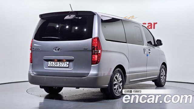 Hyundai Starex 2020 — photo 2
