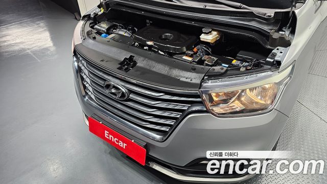 Hyundai Starex 2020 — photo 6