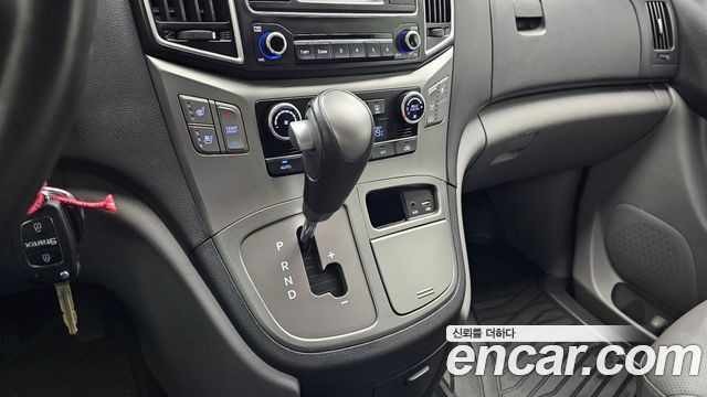 Hyundai Starex 2020 — photo 12