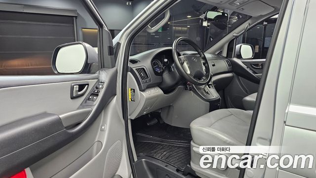 Hyundai Starex 2020 — photo 13