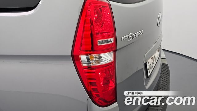 Hyundai Starex 2020 — photo 9