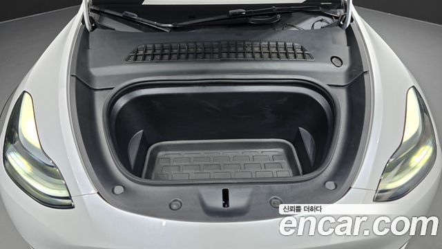 Tesla Model Y 2024 — photo 6