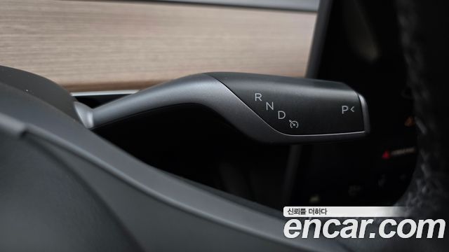 Tesla Model Y 2024 — photo 9