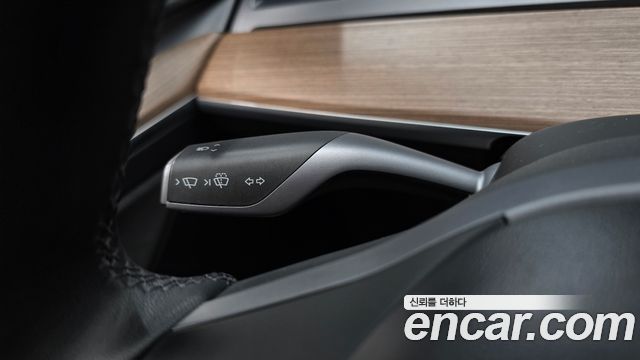 Tesla Model Y 2024 — photo 19