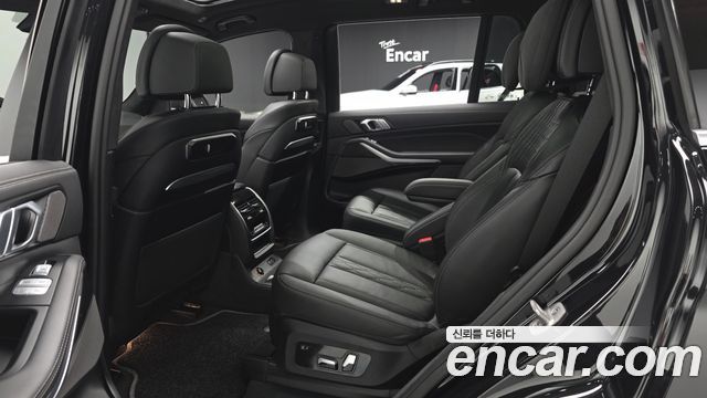 BMW X7 2025 — photo 17