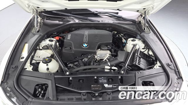 BMW 5-Series 2016 — photo 6