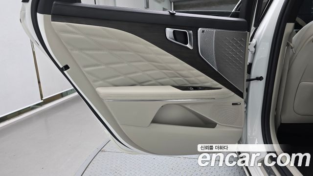 Kia K8 2023 — photo 15