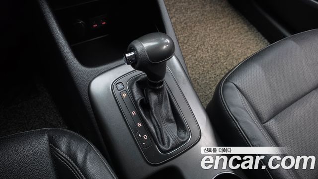 Kia K3 2015 — photo 9