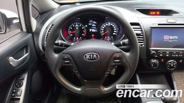 Kia K3 2015 — photo 12