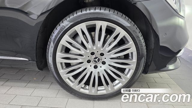 Mercedes-Benz S-Class 2019 — photo 7
