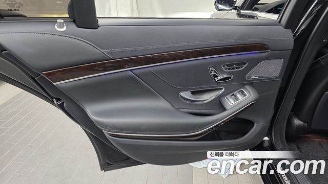 Mercedes-Benz S-Class 2019 — photo 15