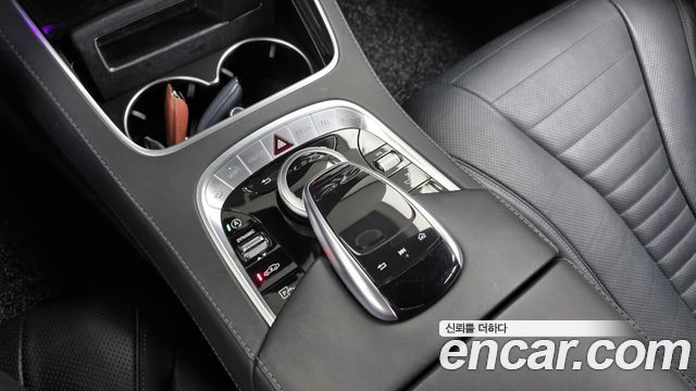 Mercedes-Benz S-Class 2019 — photo 33
