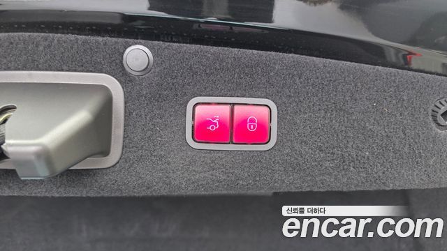 Mercedes-Benz S-Class 2019 — photo 35