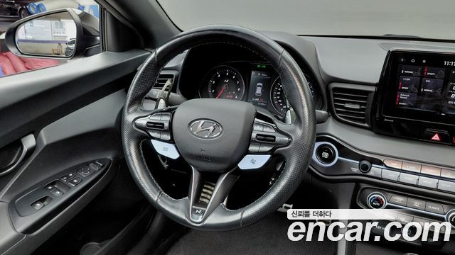 Hyundai Veloster 2021 — photo 7