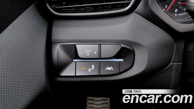 Hyundai Veloster 2021 — photo 12