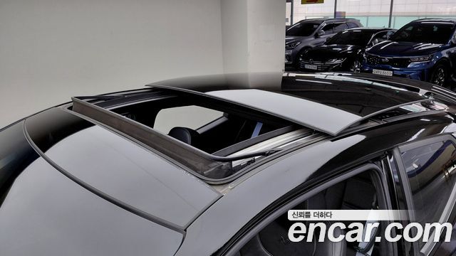 Hyundai Veloster 2021 — photo 14