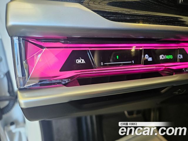 BMW 7-Series 2025 — photo 9