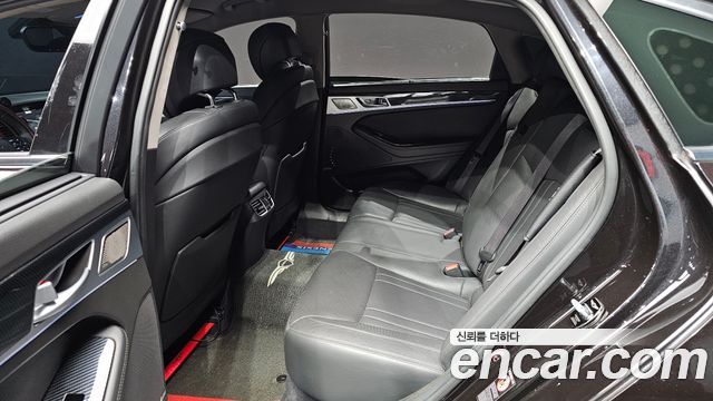 Genesis G80 2018 — photo 18