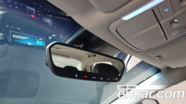 Genesis G80 2018 — photo 23