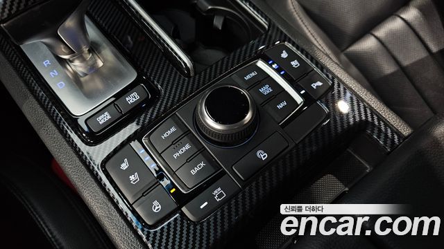 Genesis G80 2018 — photo 26