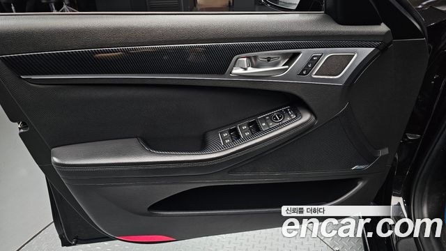 Genesis G80 2018 — photo 14