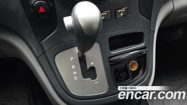 Hyundai Starex 2015 — photo 9