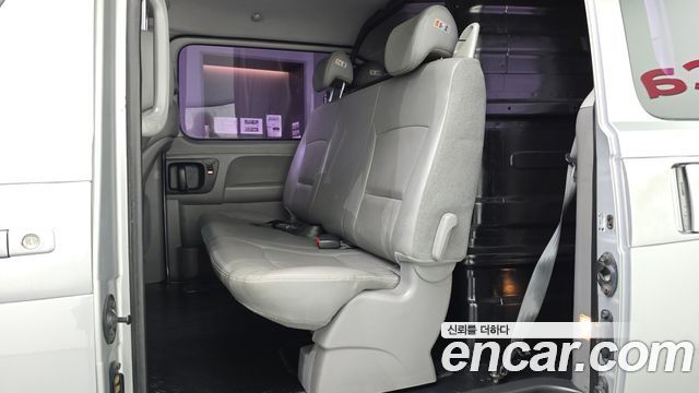 Hyundai Starex 2015 — photo 11