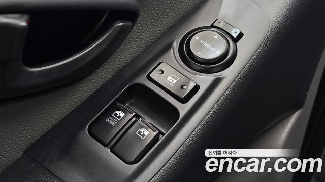 Hyundai Starex 2015 — photo 14