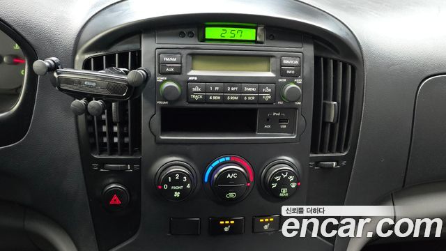 Hyundai Starex 2015 — photo 17